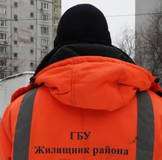 &#171;Жилищник&#187; вышел на улицы Войковского на борьбу с непогодой